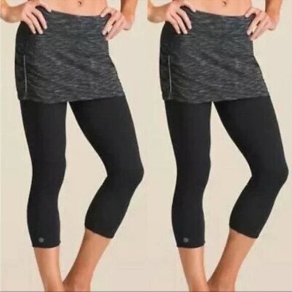 Athleta 2 in 1 Contender Crop Leggings Skirt Combo Size S - Picture 1 of 5